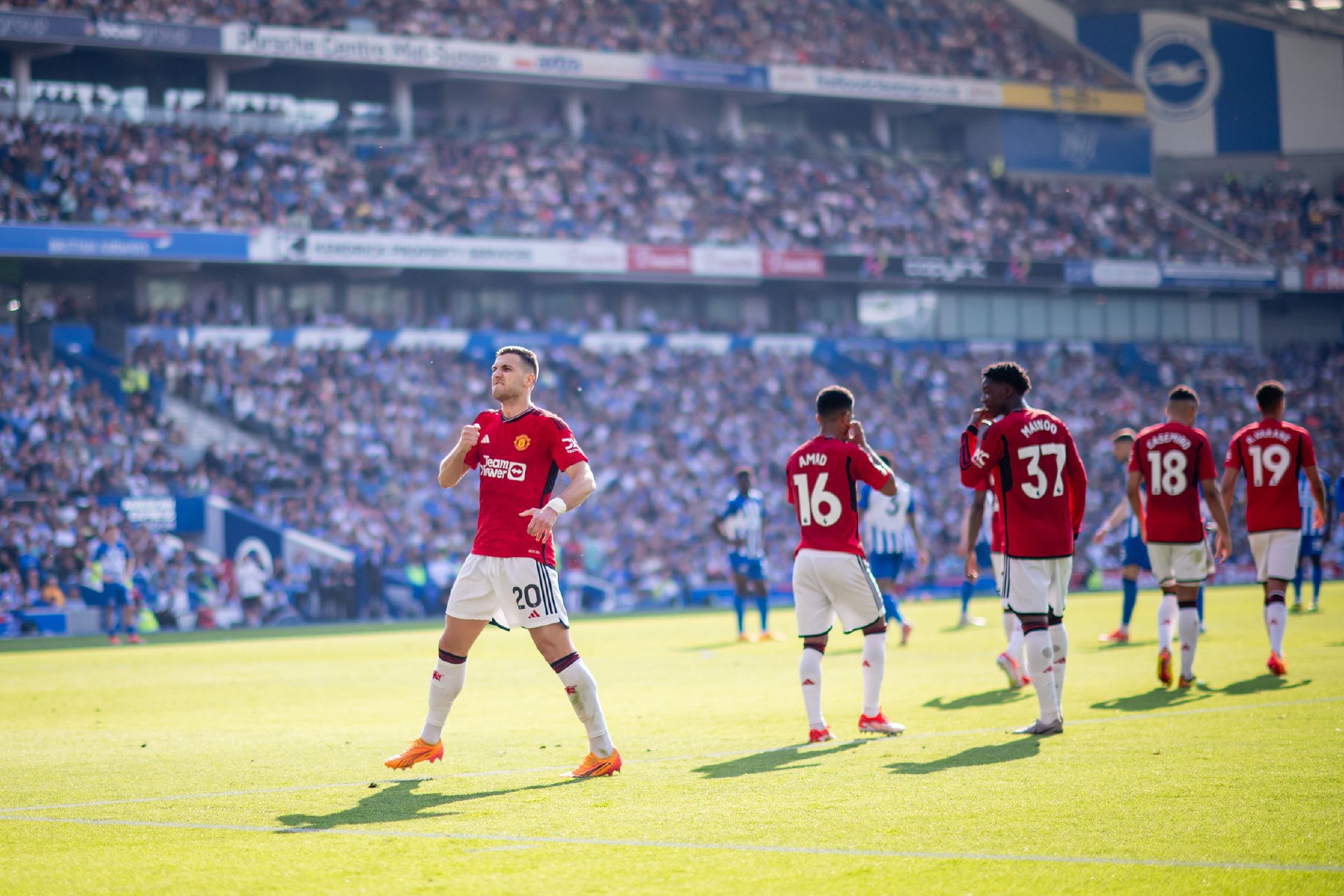 西蒙斯的加 西蒙斯的加